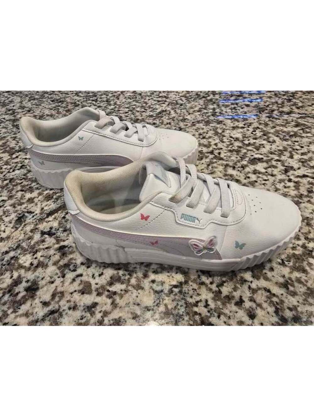 Puma Carina 3.0 Butterfly Youth Size 3.5